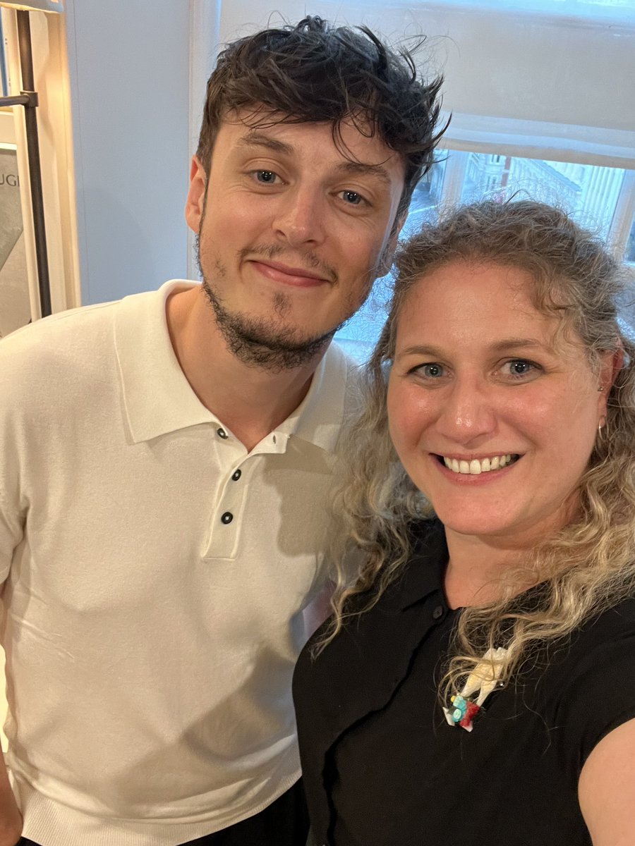 Melissa Worrall (@mwdrinkswine) on Twitter photo Continued #englishwineweek celebrations at <a href="/Fortnums/">Fortnum & Mason</a> English Wine Tasting this week!
Proud to pour <a href="/simpsonwine/">Simpsons Wine Estate</a> and <a href="/Blackbookwinery/">Blackbook Winery</a>
It is wonderful to feel the buzz of energy that English wine is creating ✨🥂
<a href="/hnwines/">Hallgarten & Novum Wines</a> Continued #englishwineweek celebrations at <a href="/Fortnums/">Fortnum & Mason</a> English Wine Tasting this week!
Proud to pour <a href="/simpsonwine/">Simpsons Wine Estate</a> and <a href="/Blackbookwinery/">Blackbook Winery</a>
It is wonderful to feel the buzz of energy that English wine is creating ✨🥂
<a href="/hnwines/">Hallgarten & Novum Wines</a>