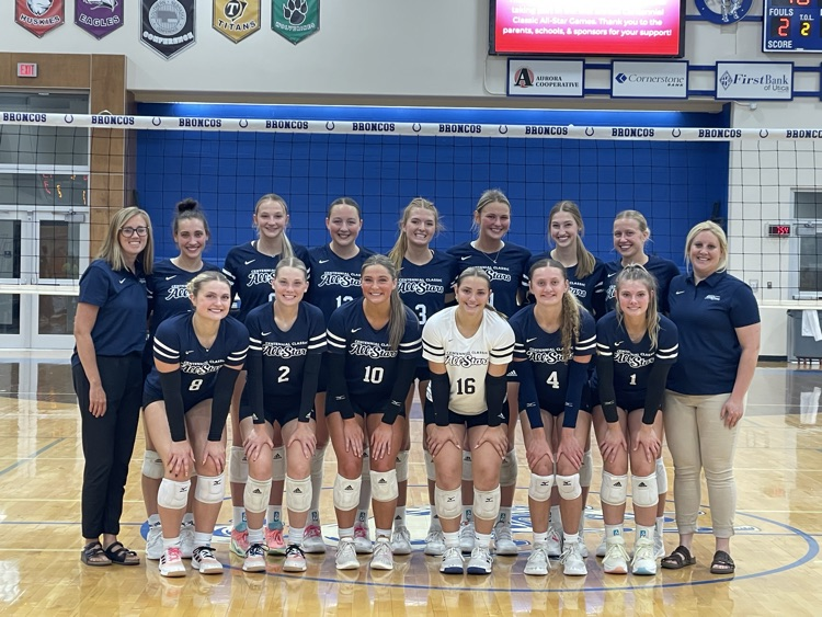 cpsbroncos's tweet photo. Great night of volleyball watching these All-Star athletes play in the second annual Centennial Classic All-Star Volleyball Game! Thanks to the athletes, coaches, officials, workers, & fans for a great night of volleyball! So fun to watch you all compete & great game! #ccallstars https://t.co/3Z1xoPvrlw