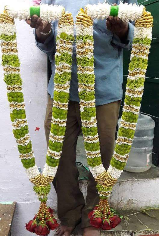 GetFlowersDaily's tweet photo. Elevate Your Decor with Stunning Green Dots Garlands! Bring the beauty of nature into your celebrations with our fresh, vibrant Green Dots Garlands. decor. 
Shop Now: [https://t.co/EIwtKAa4in]
#GreenButtonGarland #BangaloreEvents #FreshDecor #FestivalDecor #WeddingDecor https://t.co/kkrmz8x836