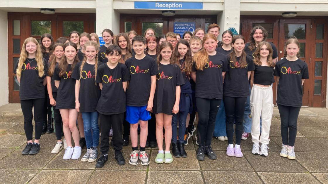 nthnorfolknews's tweet photo. Aylsham High School pupils are tirelessly preparing for an exciting production of 'Oliver'. https://t.co/SCAJSZymf0 👇 Full story https://t.co/me8KgCl6DV