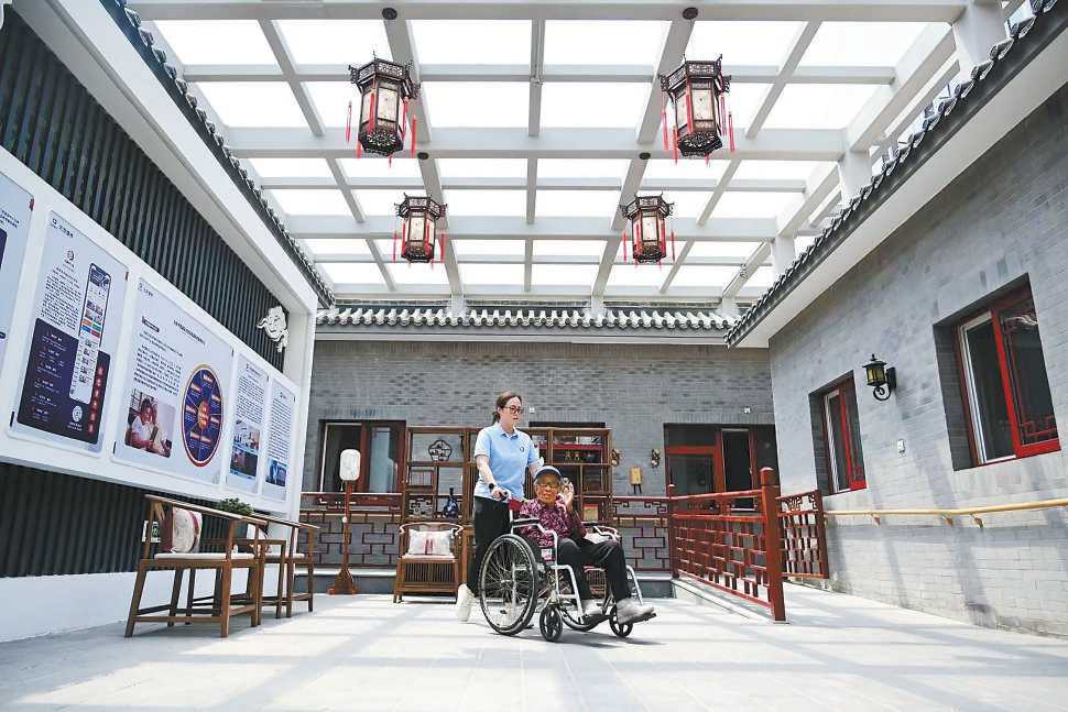 touch_beijing's tweet image. China’s 1st #largemodel of the #elderlycare industry was released in #Beijing. The model fully explores big data resources in the field, with over 100 billion parameters. Currently, it has been applied in multiple elderly care service scenarios in the Chinese capital.