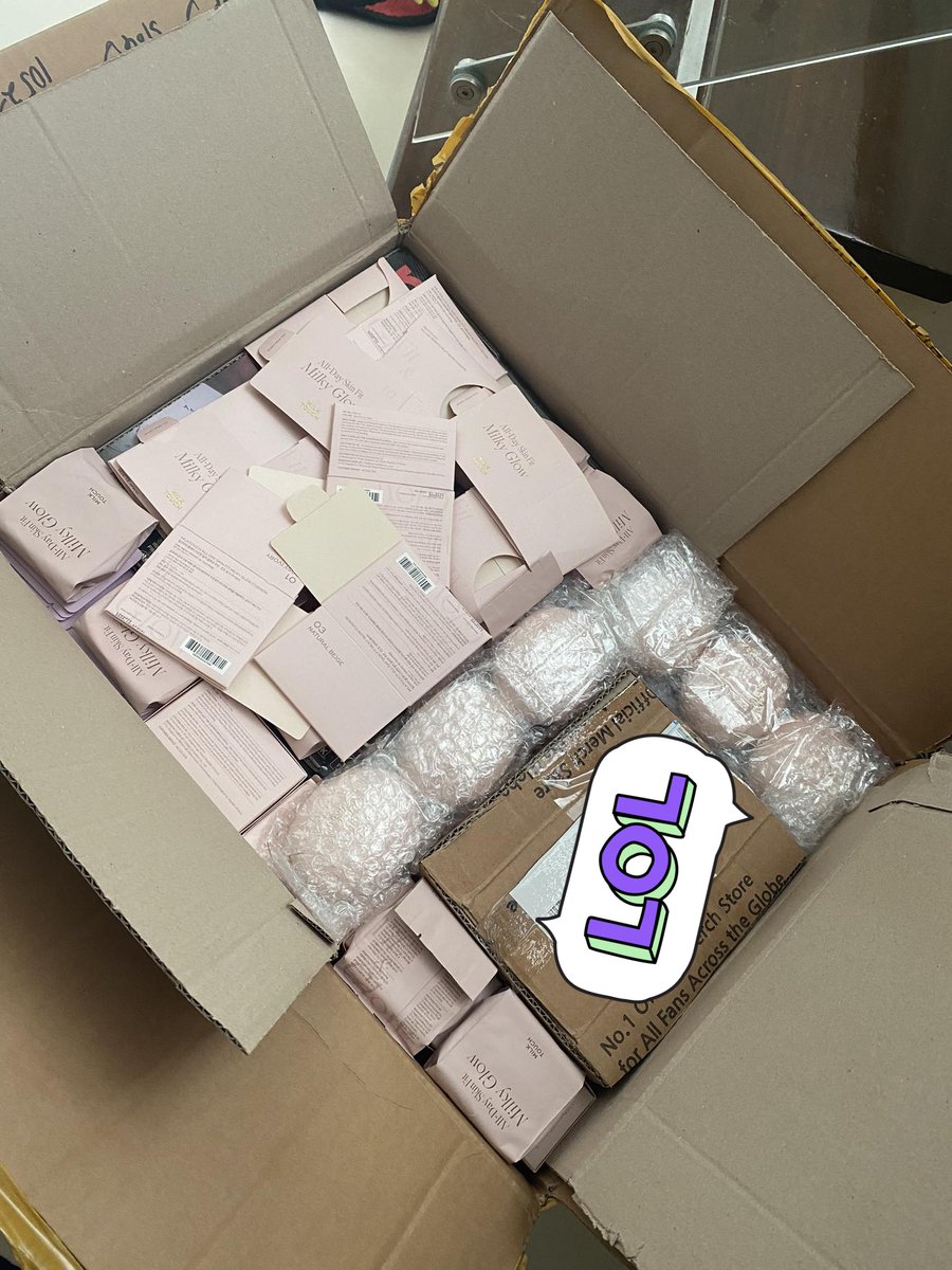 ubsphupdates's tweet photo. #ubsphUpdates

Hi po! Dumating na po box 32. Sending pic condi and shipping details will start later po after sorting. Thank you! 🫶 https://t.co/5SX4bgJjL0
