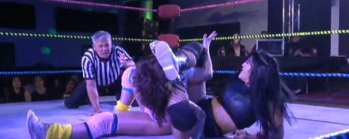NVhowlingWolves's tweet photo. #SantinoBros
@GypsyMac 🖤🔮
🆚
Delilah Doom
Gypsy Mac totally slayed tonight in the squared circle!! From before the bell on the 🎤 to Gypsy Mac's Victorious pin after dealing #DeathCard !!!
Fun-Tastic Match!!!
📸 @SantinoBros on YouTube https://t.co/L08PDQfY8P