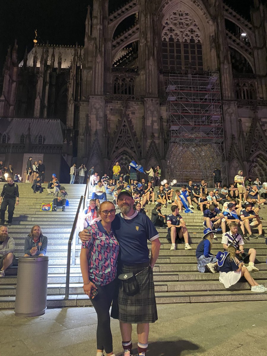 ross11ross's tweet image. Well, that was real fun #Cologne #Koln  🏴󠁧󠁢󠁳󠁣󠁴󠁿 #SCOSWI #EURo2024  

Onto #Berlin 🇩🇪