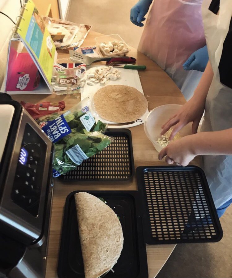 Claire Dutton tweet media