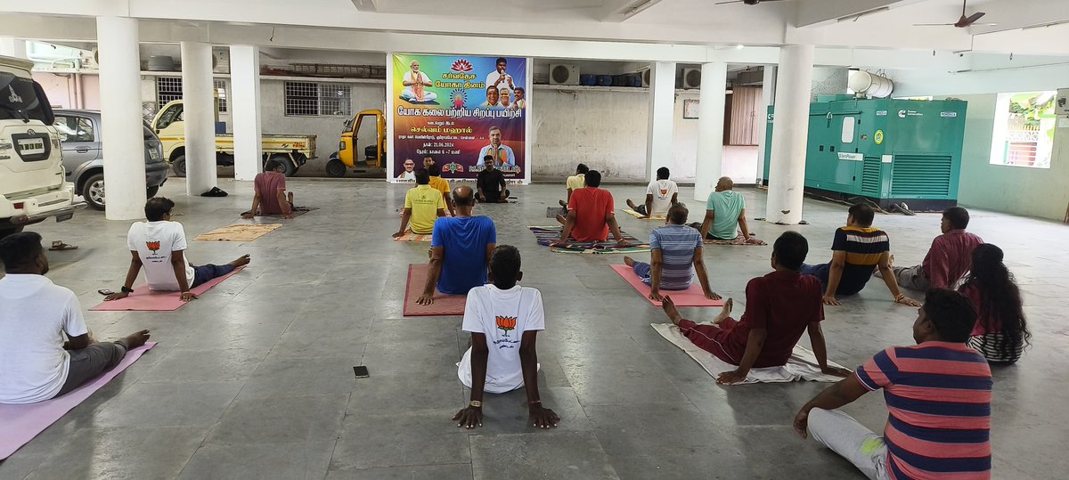 ChengaiNorthIT's tweet photo. திரு. P.S.வெங்கடேஷ் அவர்களுக்கும் நிகழ்ச்சியின் சிறப்பு விருந்தினராக கலந்து கொண்ட திருமதி. ராதிகா ரமேஷ் அவர்களுக்கும்  நன்றிகளையும் பாராட்டுகளையும் தெரிவித்துக் கொள்கிறேன்.
-தலைவர் குரோம்பேட்டை மண்டல். https://t.co/WRnx958Dgm
