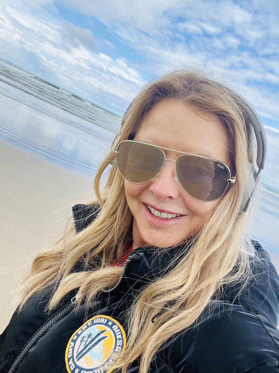 Carol Vorderman tweet media