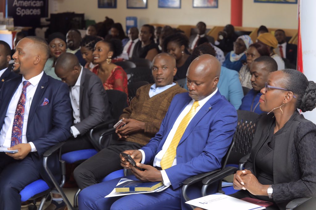 kimsalim99's tweet image. Yesterday was #Graduation ceremony for the first three Cohorts of the 2024 Foreign Policy Executive Program. Was honoured to have the @USAmbUganda, William W. Popp, officiate the ceremony. Thanks to the @usmissionuganda and @CPSS_Ug #Graduation2024 #ForeignPolicyExecutiveProgram