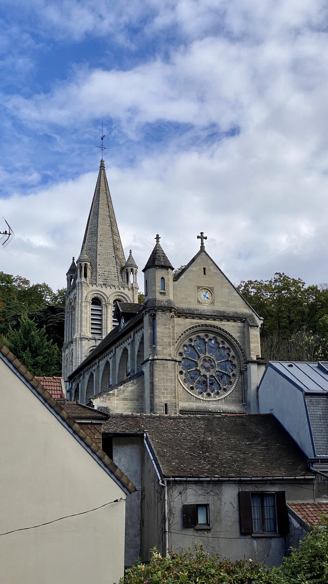 RendrFrance's tweet image. 📢 L&apos;équipe Rendr se réunira demain dans une commune de la région @iledefrance pour le lancement d&apos;un nouveau parcours ! ✨

A votre avis, de quelle ville s&apos;agit-il ❓

💡 La réponse en images !

📸 Emma Thévenot

#tourisme #iledefrance #applicationmobile