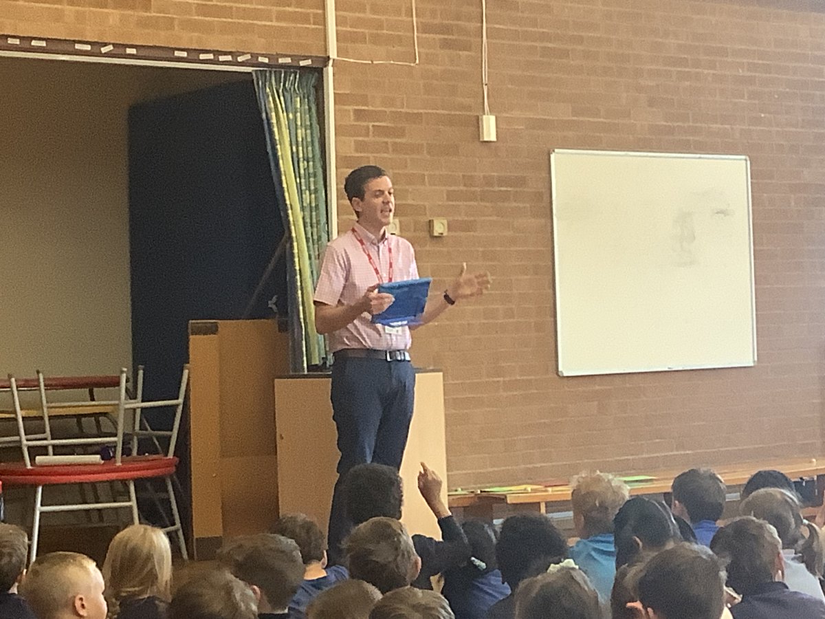 A fantastic assembly from Andrew to discuss what life with Aniridia is like! #aniridia <a href="/AniridiaNetUK/">Aniridia Network</a> <a href="/RNIB/">RNIB</a>