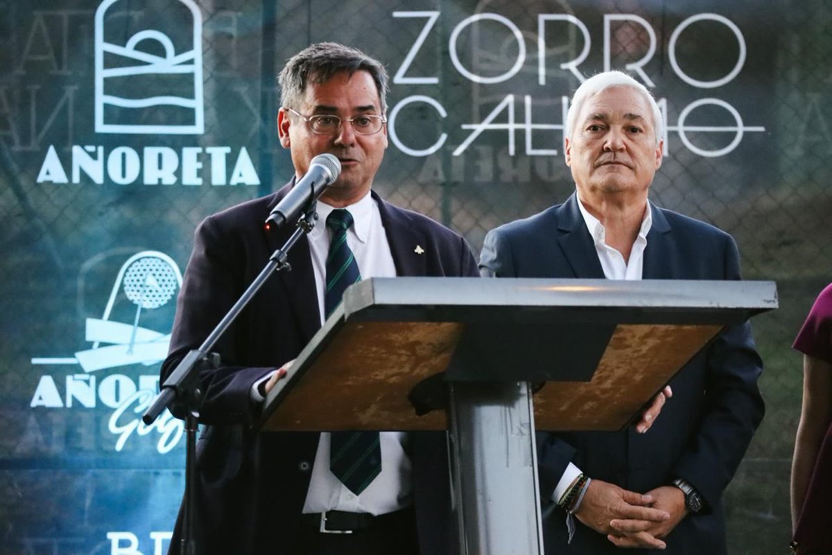 Gala Inaugural del XXXIV Aniversario Añoreta Golf⛳️

Aún sentimos la emoción que vivimos ayer en la celebración de la Gala Inaugural, donde celebramos 34 años de historia, pasión por el golf y un sueño único que tiene como centro neurálgico nuestra localidad de R. de la Victoria.