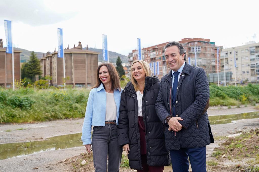 avrandalucia's tweet photo. La @AndaluciaJunta ✍️licita con #Metrovacesa las obras para dotar de suministro eléctrico⚡️ al solar de #Mondragones
+ INFO https://t.co/U5r3lQBAx3 🔍
@FomentoAND
@Rocio_DiazJ
@susanacay
@e_javierdiaz
@JuntaGranada
@antonioayllon59
#Granada #Cumplimos https://t.co/v7KP0ipcBZ