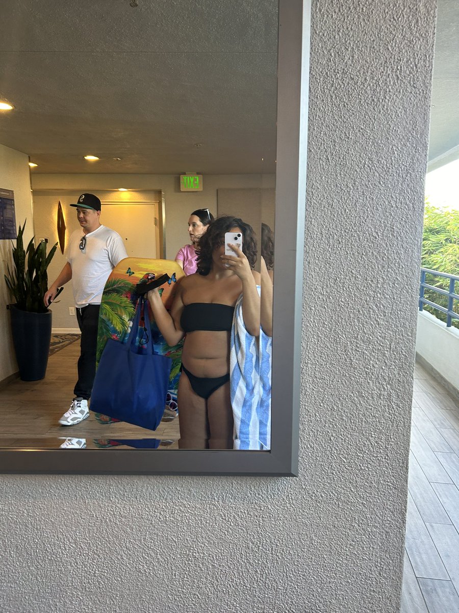 marsinares's tweet image. body perfect