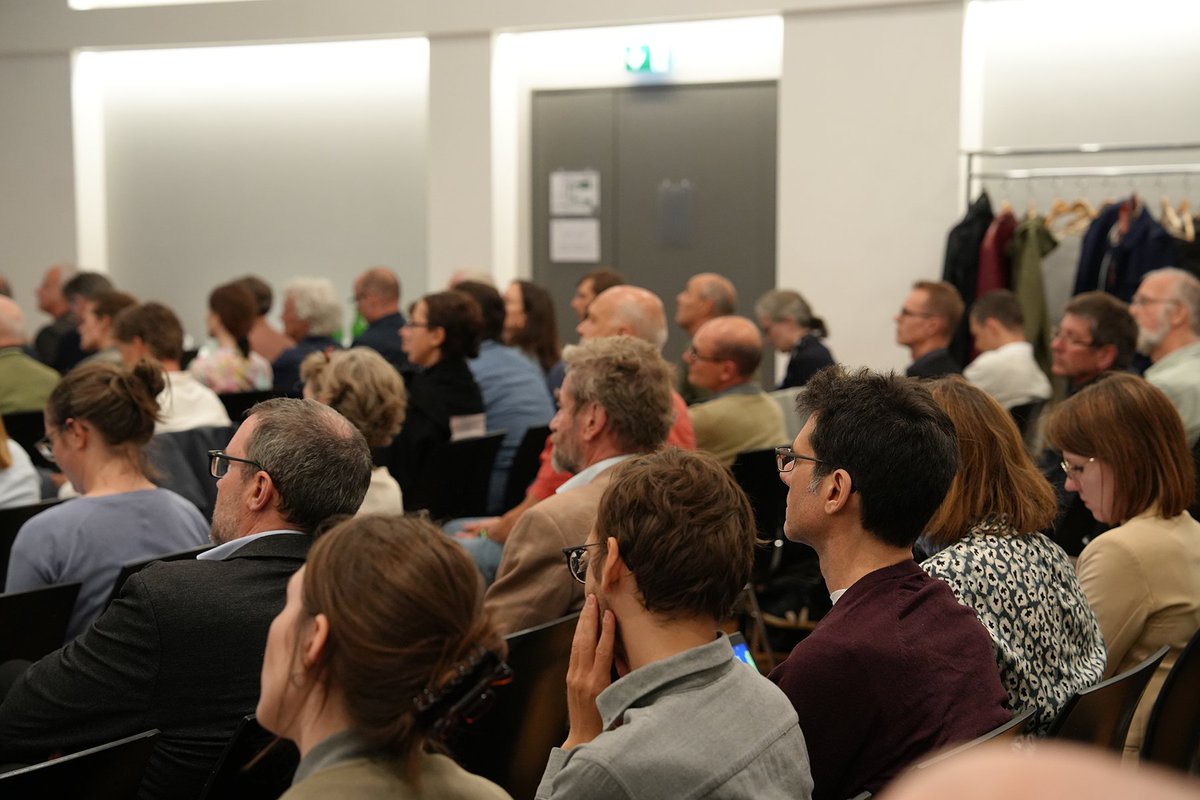 scnatCH's tweet photo. ⏪ #Throwback to our conference "#OpenResearchData – are we on track?". The full report is now available here 👉 https://t.co/41AVnOd9X1 (also in German and French). Many thanks to all the speakers and participants #ORD