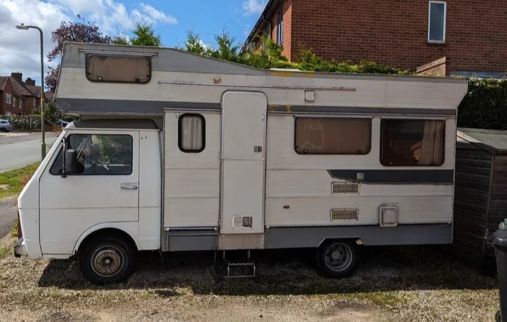 BarnFindsUK's tweet photo. Ad: 1978 VW LT Campervan - "Been stood for a few years"
On eBay here -->> https://t.co/FndPM81oJy
#CampervanLife #VWLT #VintageVW #ClassicCampers #RoadTripReady #WanderlustVibes https://t.co/AmIFLhBTNN