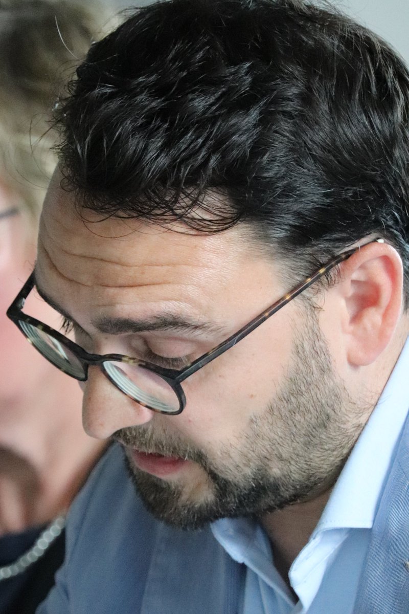 Persönliche Mitteilungen lebendig in Worte gebracht - im Rahmen des Sommerfestes des #WeimarGSA lasen Sören Schmidtke, Bastian Röther, Silke Henke und Franziska Stiebritz aus den neu erworbenen Briefen Schillers und Körners. Zum Ankauf vgl. klassik-stiftung.de/service/presse…