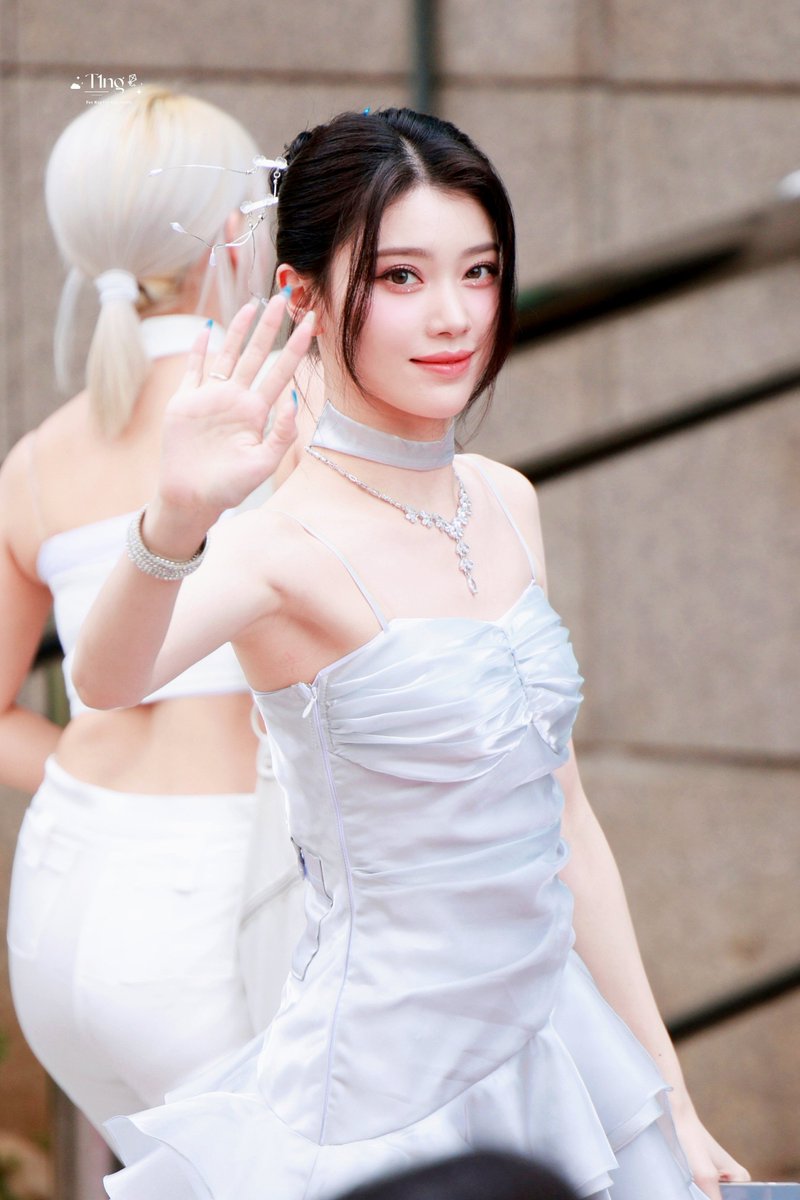 T1NG1112's tweet photo. 240621

#샤오팅 #XIAOTING #沈小婷 #Kep1er #케플러 
#宇宙无敌超级美少女 https://t.co/yxt5MtBi5p