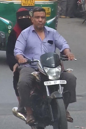 RavulaAnil23's tweet photo. Dear @hydcitypolice @HYDTP Sir,

 Below Vehicle Number is of Mine But Traffic Violation Image is of Not Mine. He is Using My Vehicle Number Illegally, Kindly Look into this and Take Action Accordingly.
#FakeNumber
#Violation
#Hyderabad https://t.co/b5zY3VdM6g