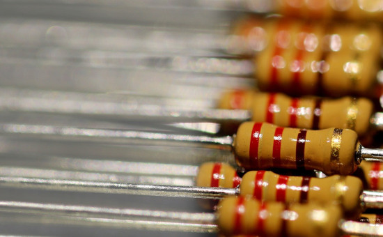 Une ressource proposée par des enseignants : faire faire aux élèves de 3ème une échelle descriptive sur la résolution d’un problème #loidohm #cycle4 ww2.ac-poitiers.fr/sc_phys/spip.p…