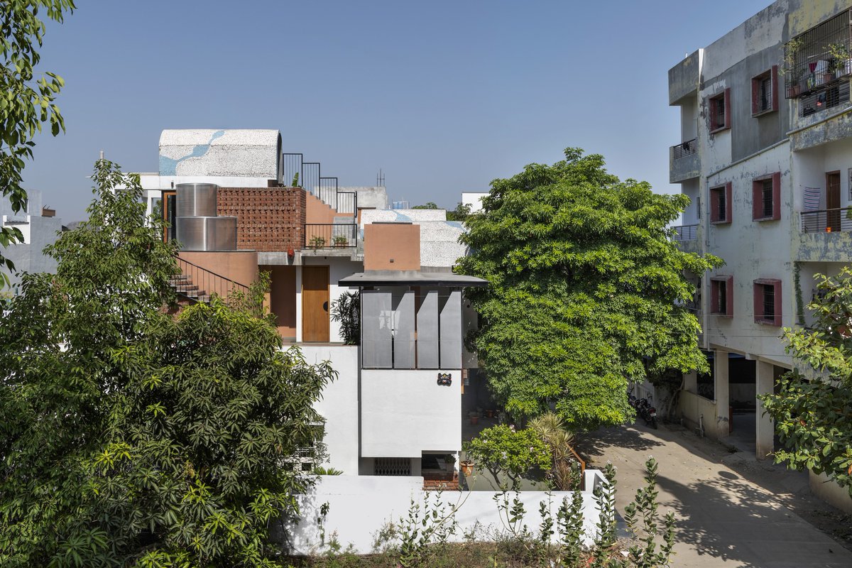 La Casa Abovedada / Vrushaket Pawar + Architects (VP+A) dlvr.it/T8ZHcK