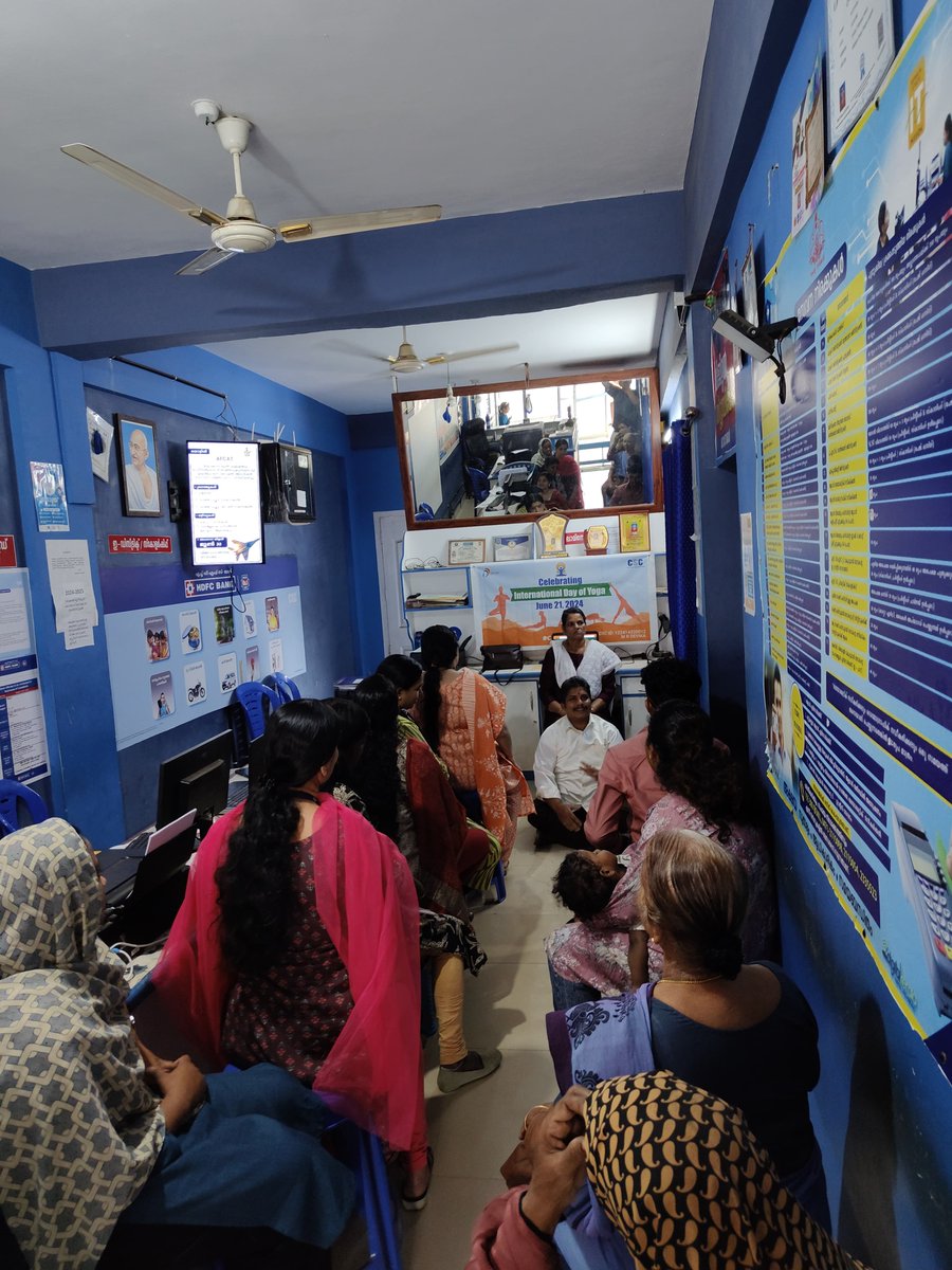 VLE Devika celebrating yoga day ,Wayanad district,Kerala
#CSCYogaWithFamily #YogaForSelfAndSociety #IDY2024
<a href="/moayush/">Ministry of Ayush</a>
<a href="/CSCegov_/">CSCeGov</a>
<a href="/CSCSPV_Health/">CSC Health</a>