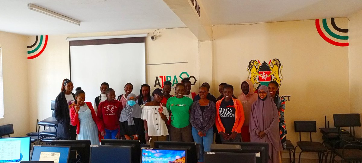 CAYECKAMUKUNJI's tweet image. Women empowerment in digital skills is a key pillar of Ajira Digital program. Women only training at California AYEC. #Ajiradigitalprogram #digitalskills #onlinework #thefutureworksonline