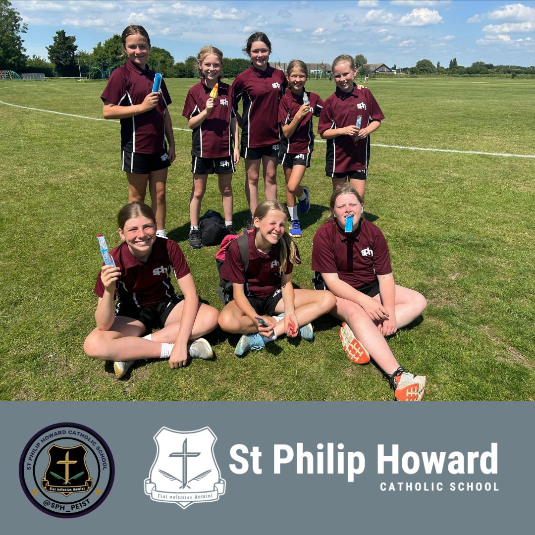 Our girls team played brilliantly yesterday at the U13 Sussex Schools Cricket festival. We played many year 8 teams and won 6/7 of our matches, losing out to an A team by 2 points to come 2nd overall.
We celebrated with ice creams after 5 hours of playing cricket in the heat!