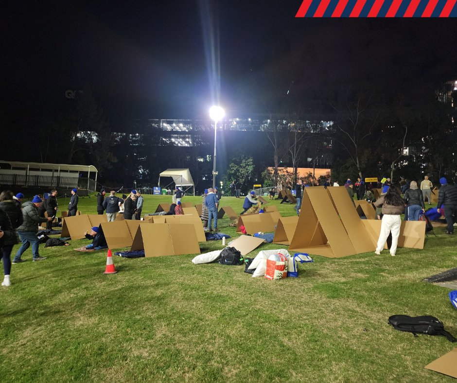 CEO’s &amp; senior managers spent a night sleeping rough with nothing but a piece of cardboard &amp; a few warm clothes. RRT volunteers were delighted to be on hand before sunrise, to support the fundraising goal of the event in an effort to end the cycle of homelessness. <a href="/CEOSleepout/">CEOSleepout</a>