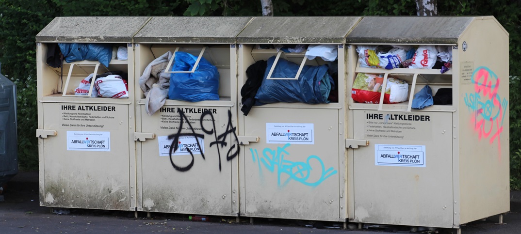 Recyclingportal's tweet image. Die in der EU-Abfallrahmenrichtlinie vorgesehene erweiterte Herstellerverantwortung (EPR) für Textilien ist der Schlüssel zum Erreichen einer hochwertigen Kreislaufwirtschaft in der europäischen #EPRSystem #ErweitereHerstellerverantwortung
recyclingportal.eu/Archive/85414