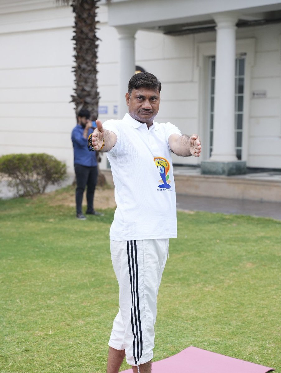 RAJPUT_NBS's tweet photo. #अंतर्राष्ट्रीय_योग_दिवस
#InternationalDayOfYoga
#CSOI
#NewDelhi https://t.co/DMocix7jU1
