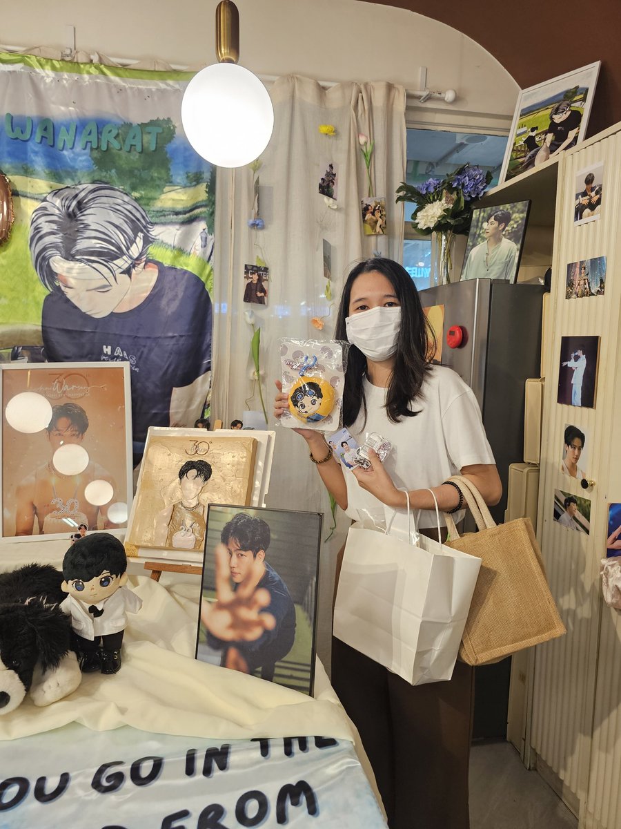 warbdgallery's tweet photo. กล่องสุ่มไปอีกหนึ่งแล้วจร้า รอบนี้ได้เป็นพวงกุญแจน้องวอร์ เอาไว้ห้อยกระเป๋าสวยๆนร้าาา 😄#fallinginwanalove30thBD
#30thAnniWARsary
#ppbakingstudio
#warwanarat https://t.co/SVVojxdjb7