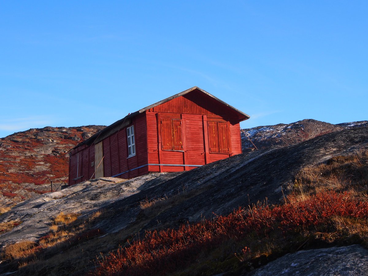 francedk's tweet photo. Happy national day to Greenland ! 🇬🇱
2024 is a new milestone for 🇬🇱🇫🇷 friendship with the signature of a declaration of intent to renovate Paul-Emile Victor’s scientific hut built in Eqi, Greenland in 1950. ❄️ 🔬
@natmus_gl, @_IPEV #Inuafoundation, @O_Poivre_dArvor #MarcHenry https://t.co/Db3AXjRgTt
