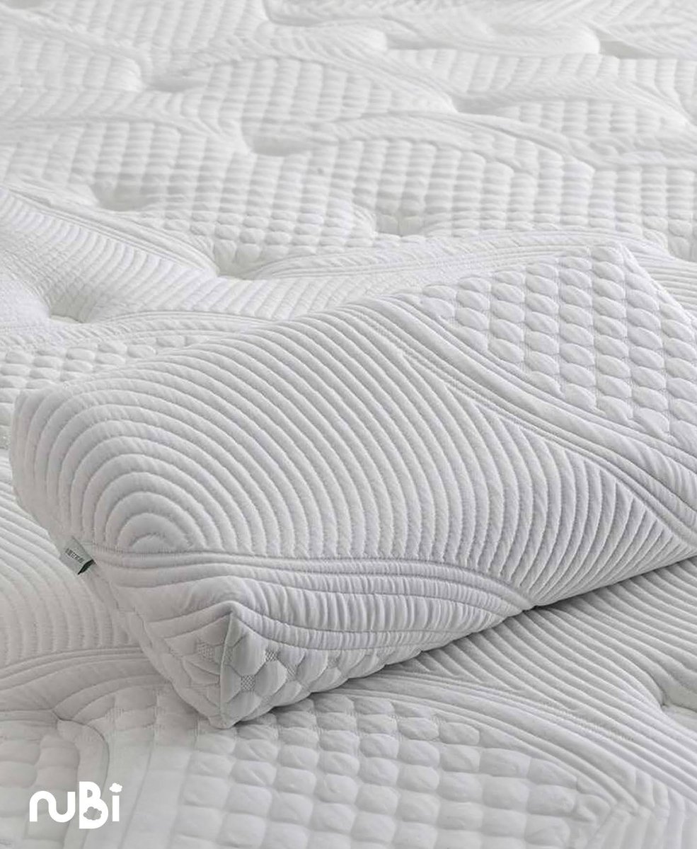 Nubi Sirrus, yüksek ve sert yastık sevenler için tasarlanarak visko elastik malzeme ile üretilmiştir. Normal yastık formundan vazgeçemeyenlerin tercihi olacak boyun ve baş kısmını tam destekleyen bir modeldir.

#Nubisleep #Nubiyatak #NubiSirrus