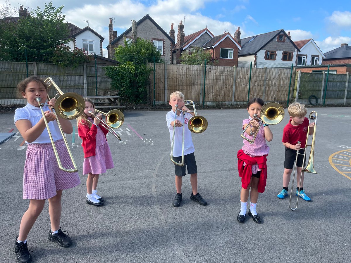HMillSchool's tweet photo. What a band! https://t.co/fEEJbsSRRc