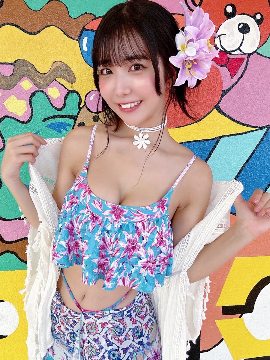 【デートチェキ👫💓】

本日20:00発売‼️

えっちかわいい私服でデートチェキ💕
今回は《理想の同棲彼女》がテーマ！

ゆるっとした格好で隙ありまくりの彼女にドキッとして💕

※昨日イベントも含め全チェキ提出して今手元にチェキがなくなりました㊗️
ヨシヨシの意味も込めて沢山また宿題だして〜(ドM)

・隙あり彼女を上からなにとは言わんが覗くver.
・甘えてもいい？ver.
・一緒に食べ歩きver.

⭐️単品チェキ(サイン・日付・場所入り)
⭐️チェキ3枚セット(上記にプラス、宛名・個人&集合ブロマイド)

販売は🈁
https://t.co/kDhg6RmvCg