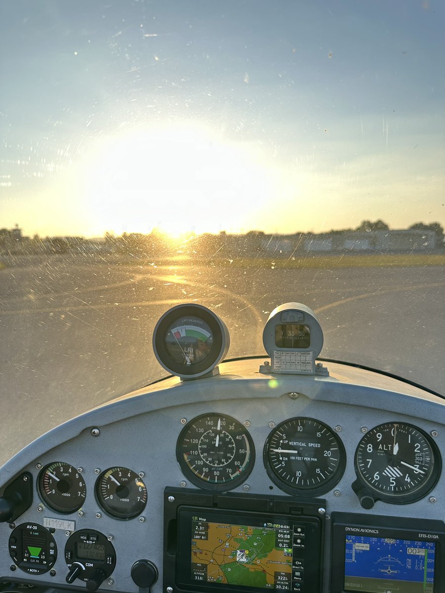 julieinthesky's tweet photo. Today gets a special #FlyingFunFriday post as we celebrated the #SummerSolstice yesterday eve with a sunset flight in the AirCam. #flying #pilots #avgeeks https://t.co/B1FVL1RPmM
