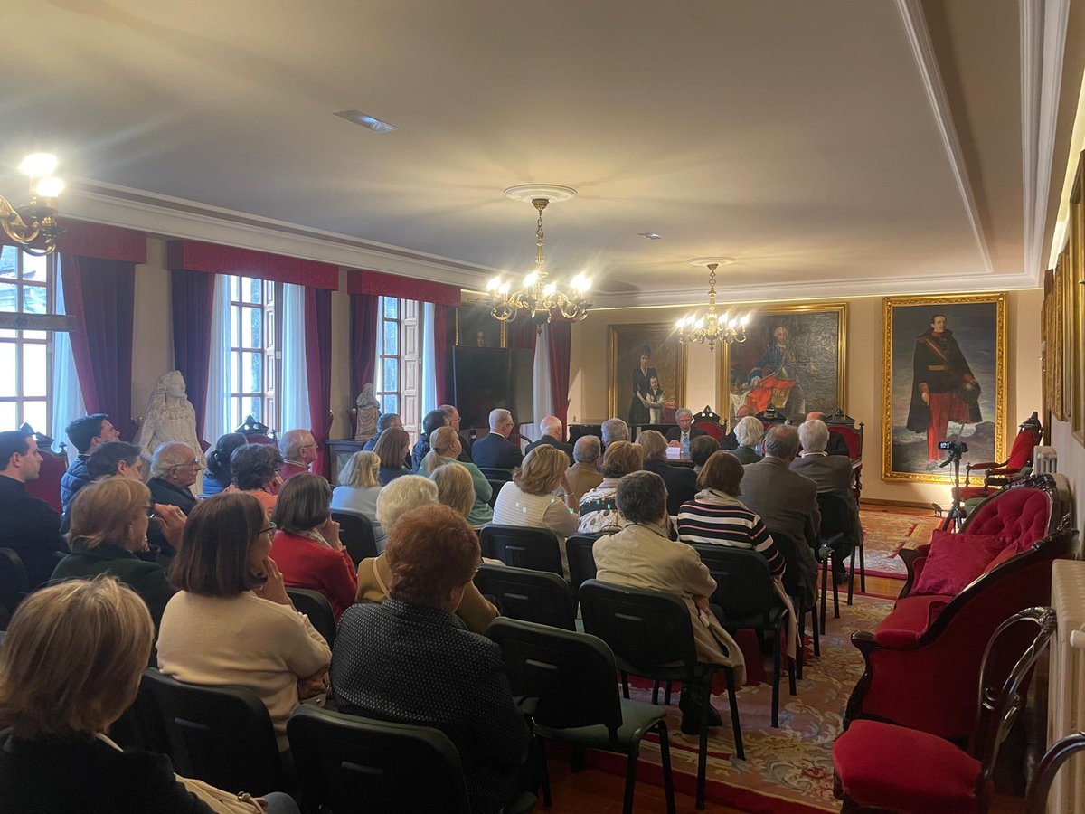 Real Sociedad Económica de Amigos do País Santiago (@rseaps) on Twitter photo O arcebispo de Santiago, Monseñor Prieto, aberto a ceder patrimonio inmobiliario da Igrexa a administracións e empresas.
Pronunciou o discurso "Unha cidade de Deus, unha cidade dos homes" na sexta mesa de debate do ciclo “Compostela 2023-2027 Presente e futuro” da <a href="/RSEAPS/">Real Sociedad Económica de Amigos do País Santiago</a> O arcebispo de Santiago, Monseñor Prieto, aberto a ceder patrimonio inmobiliario da Igrexa a administracións e empresas.
Pronunciou o discurso "Unha cidade de Deus, unha cidade dos homes" na sexta mesa de debate do ciclo “Compostela 2023-2027 Presente e futuro” da <a href="/RSEAPS/">Real Sociedad Económica de Amigos do País Santiago</a>