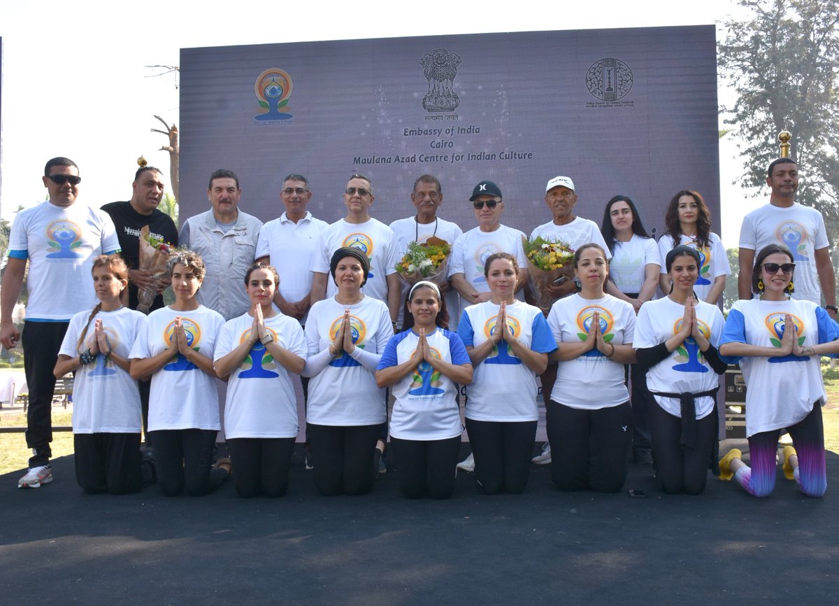 indembcairo's tweet photo. Welcoming IDY participants, Amb @AjitVGupte highlighted that #Yoga can ensure physical and mental well-being at individual level. He pointed out that Yoga is for body, mind and soul. It unleashes one's inner strength.

He noted surging popularity of Yoga across Egypt.

#IDY2024 https://t.co/1IGQdQ986s