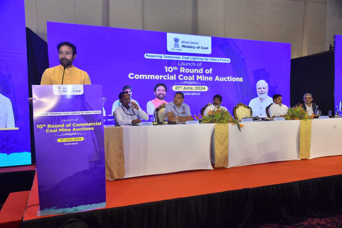 PIBHyderabad's tweet photo. "We work together in the interest of the nation, to be self-reliant, and to reach the 5 trillion Economy, we all have to work together" 

~Union Minister Shri @kishanreddybjp

@CoalMinistry @MinesMinIndia
#CoalBlockAuction #Hyderabad https://t.co/WBiR5reyyV