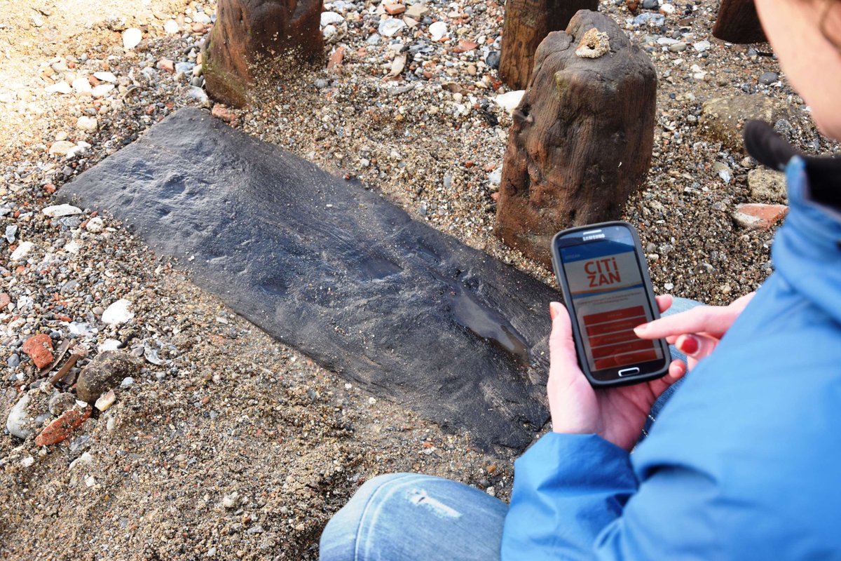 ADS_Update's tweet photo. 📢 Exciting news! We recently publshed the project archive for @CITiZAN1 featuring nearly 6,000 images of endangered UK coastal heritage sites recorded by citizen scientists 📚 Read more about the archive here - https://t.co/JG0r5Qi197 https://t.co/rUEl7yEwno
