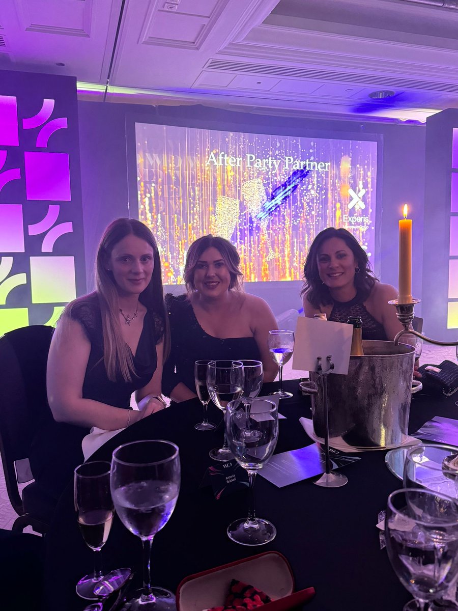 boxxe_UK's tweet image. #WED24 highlights👇

&quot;Nailing Your Narrative&quot; talk from our boxxer Tarah Mason, on pushing boundaries &amp;amp; leading confidently, bringing some fun with our “whack a hacker” game and Derek Redmond’s keynote on resilience wrapping up the event.

#MakingTechHuman @WEDUKNetwork