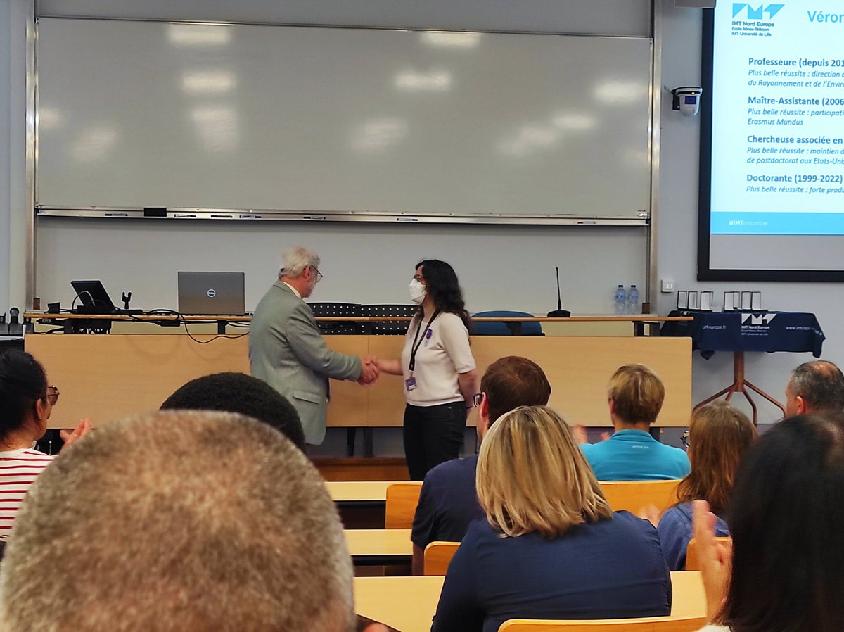 LiselotteTinel (@liselottetinel) on Twitter photo Félicitations à Véronique Riffault qui a été mise à l'honneur avec une Palme Académique pour l'ensemble de sa belle carrière. Bravo! 🏅 👏🏽 🎉<a href="/VRiffault/">Véronique RIFFAULT 🚴♀️😷💉🌻</a> <a href="/IMT_NordEurope/">IMT Nord Europe</a> Félicitations à Véronique Riffault qui a été mise à l'honneur avec une Palme Académique pour l'ensemble de sa belle carrière. Bravo! 🏅 👏🏽 🎉<a href="/VRiffault/">Véronique RIFFAULT 🚴♀️😷💉🌻</a> <a href="/IMT_NordEurope/">IMT Nord Europe</a>