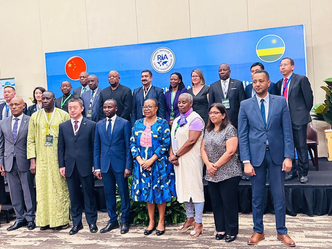 AmbProf_Charity's tweet photo. A right choice to be discussing about agriculture and food at the Practice and Vision on China Africa Agricultural High Quality Development conference today in Kigali 
@MoFA_ZW https://t.co/by4LL4k25z