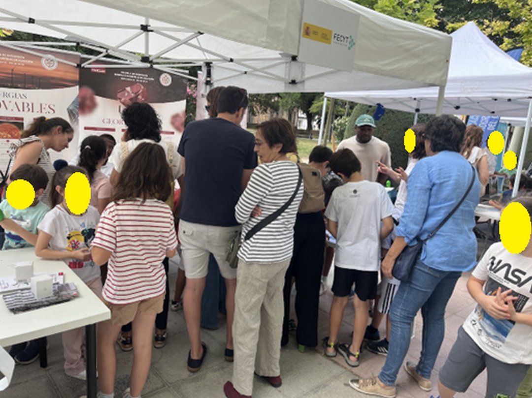 Ciencia en la Calle

El Instituto de Geología Aplicada de la <a href="/uclm_es/">Universidad de Castilla-La Mancha</a> colabora con esta iniciativa llevada a cabo por la Casa de la <a href="/CasaCienciaCR/">Casa de la Ciencia de Ciudad Real</a> .

uclm.es/es/ciudad-real…

#cienciaenlacalle #divulgacióncientifica #IGEA #UCLM #EIMIA #almadén
