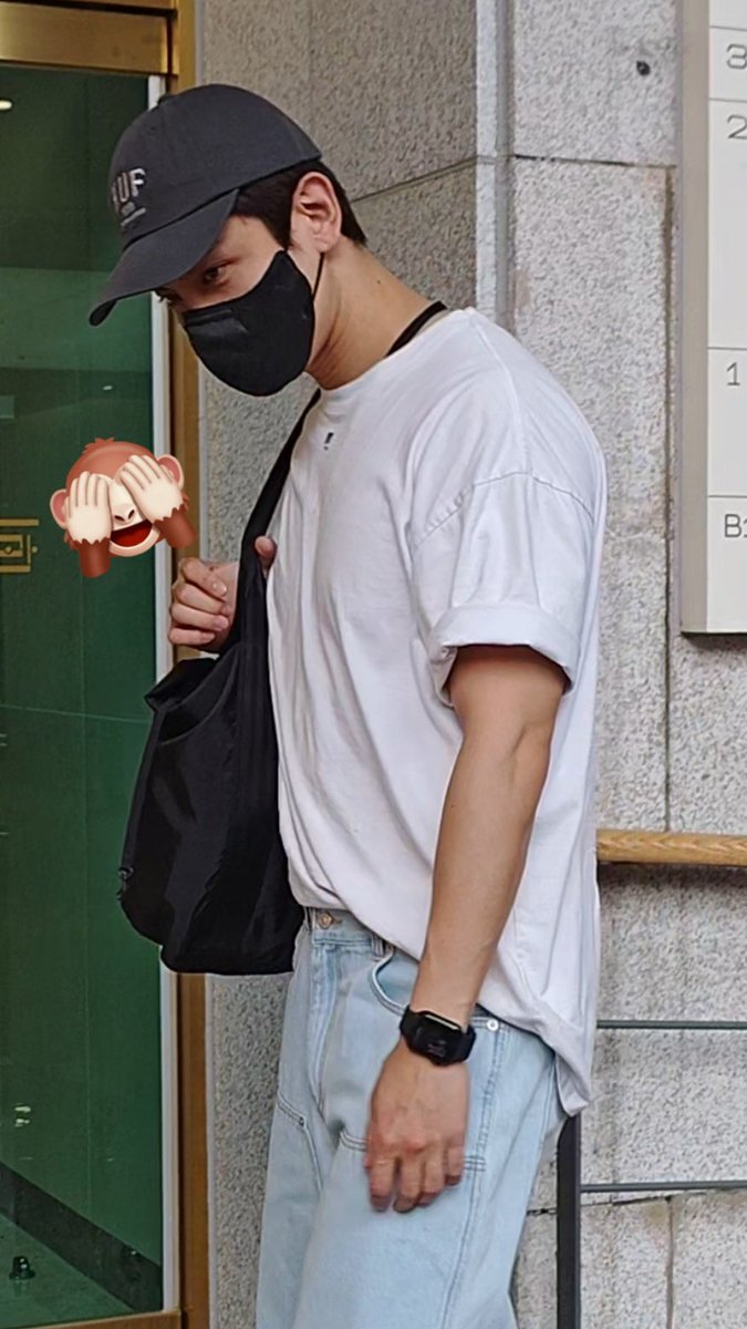 chikasan0703's tweet image. 2406021  
チャンミンの胸筋が😍
すくすくと育っております😀
#벤자민버 #BenjaminButton 
#ベンジャミンバトン #tvxq
#심창민 #최강창민 #東方神起