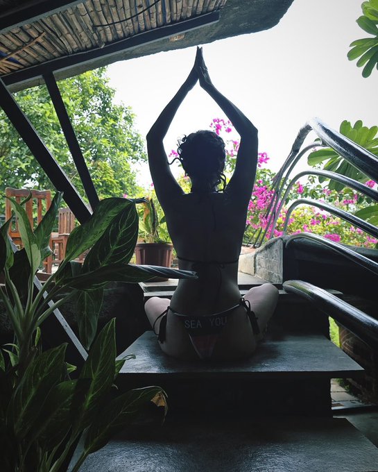 Bend so you don&rsquo;t break.  🌈 Happy International Yoga Day!&rdquo; https://t.co/SbZ3vuZx37<a href="/tag/bigreveal"class="tags"><span>#bigreveal</span></a>