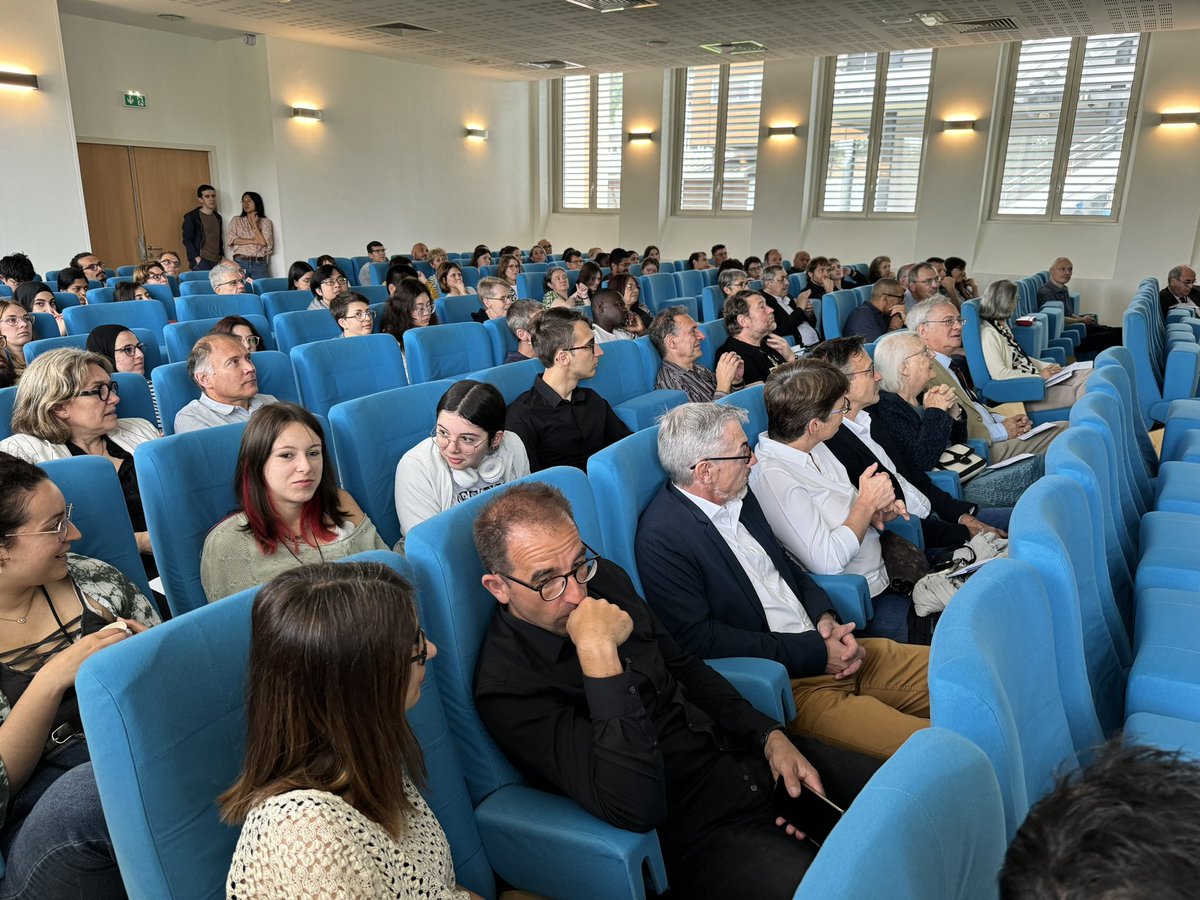 Salle comble pour la journée scientifique en l’honneur de Bernard Meunier <a href="/LCC_CNRS/">Laboratoire de chimie de coordination</a>
#50ansLCC 
➡️ lcc-toulouse.fr/evenements-lab…