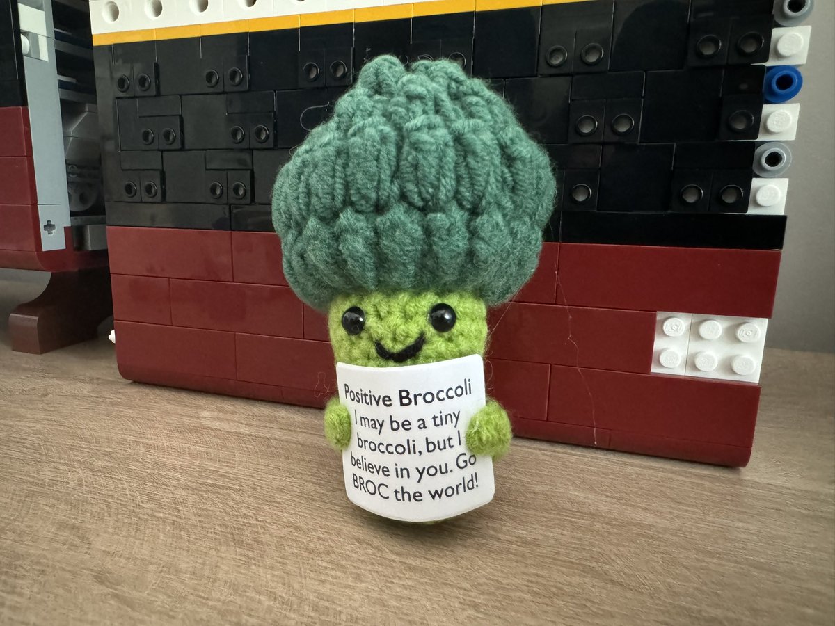 YannickReekmans's tweet photo. Itβs always fun to give and get gifts at conferences! My #ESPC22 and #MVPBuzz Lego figure have gotten company of #EPPC24 mini-me π.
And even more excited about the Positive Broccoli I got from @JussiRoine ! Thanks a lot! https://t.co/iizsLmMFkU
