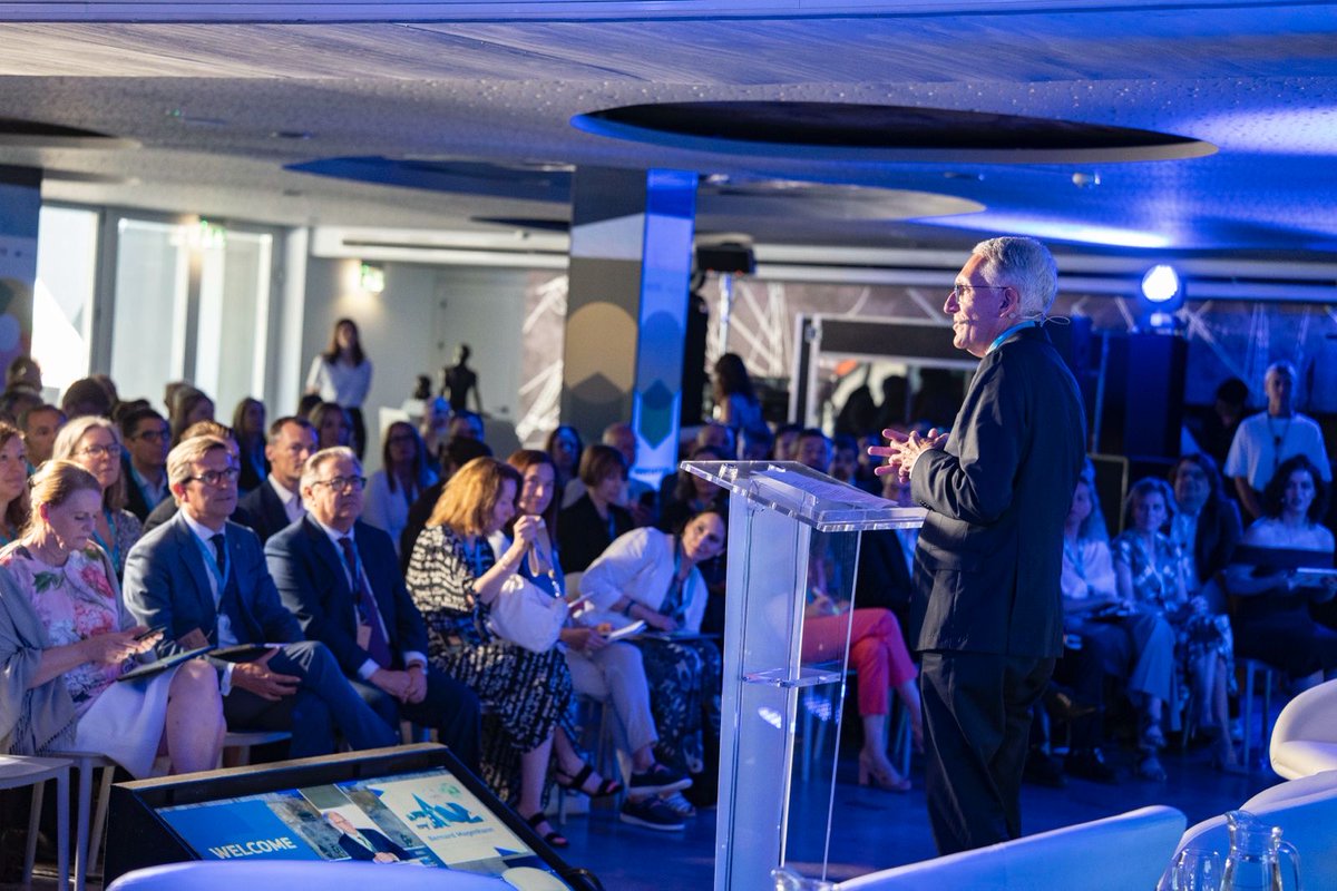 Our common goal today is not merely to reduce emissions, but to bring them towards zero. #INCITE aims to be a game-changer in supporting industry in this journey.

Our acting Director General, Bernard Magenhann, kicked off the launch event.

Follow online …ndustrial-transformation.ec.europa.eu/incite-launch-…