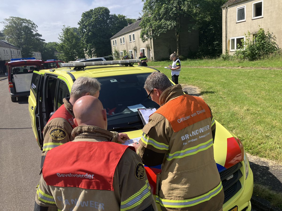 Een bijdrage mogen leveren aan OVD multitrainings meerdaagse <a href="/BrandweerAA/">Brandweer AA</a> <a href="/POL_Amsterdam/">Politie Eenheid Amsterdam</a> <a href="/GHORAmsterdam/">GHOR Amsterdam-Amstelland</a> op <a href="/TBWeeze/">Training Base Weeze </a> 
Enthousiaste collega’s beoefenen (complexe) incidenten op gezamenlijke beeldvorming en teamsamenwerking. 
Open staan voor ontwikkeling en leren.Mooi om te zien!